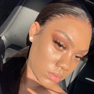 Meet your Posher, Aliya